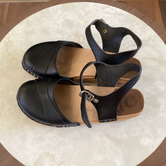 Troentorp Maryjane clogs size 7 - Picture 2 of 5